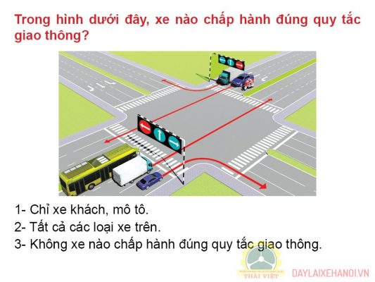600-cau-hoi-ly-thuyet-lai-xe-538-533x400-4 600-cau-hoi-ly-thuyet-lai-xe-538