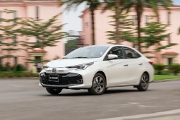 av-1742369307-33-width740height495-1 Doanh số mẫu sedan hút khách nhất của Toyota trong tháng 2/2025